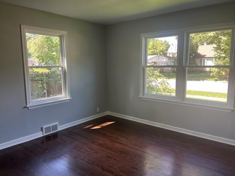 1018 Jackson St, Aurora, IL 60505 photo 13