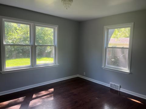 1018 Jackson St, Aurora, IL 60505 photo 14