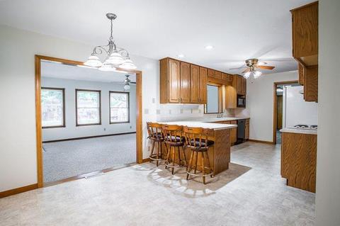 101 Harter Ln, Normal, IL 61761 photo 6