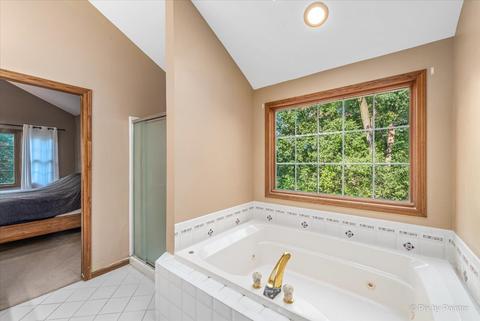 219 Valley Dr, Oakwood Hills, IL 60013 photo 18