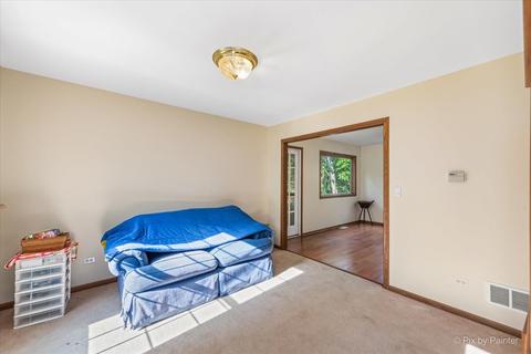 219 Valley Dr, Oakwood Hills, IL 60013 photo 8