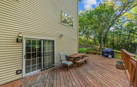 219 Valley Dr, Oakwood Hills, IL 60013 photo 32