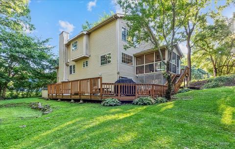 219 Valley Dr, Oakwood Hills, IL 60013 photo 33