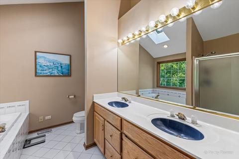219 Valley Dr, Oakwood Hills, IL 60013 photo 17