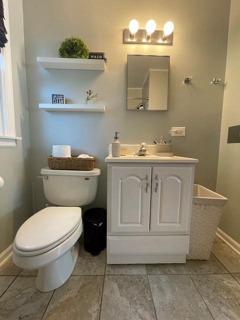 660 S 4th Ave, Des Plaines, IL 60016 photo 11
