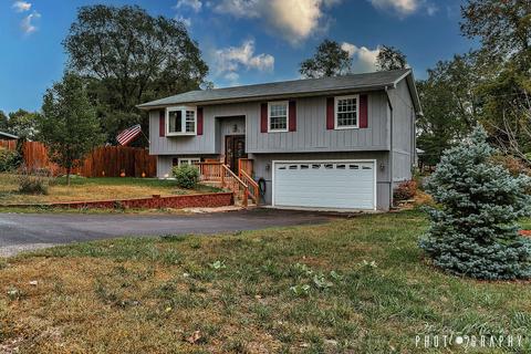 1018 Hooks Ln, Mchenry, IL 60050 photo 3
