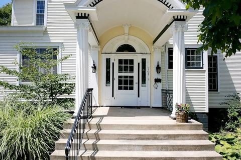 761 S Chicago Ave, Kankakee, IL 60901 photo 2