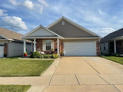 908 Gerike Way, Bloomington, IL 61704 photo 2