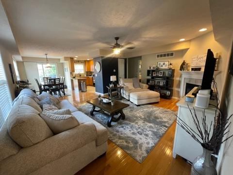 908 Gerike Way, Bloomington, IL 61704 photo 5