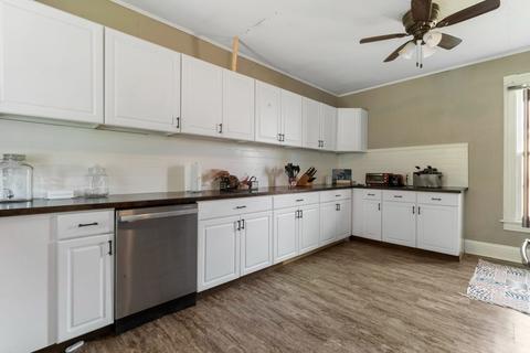 174 E Lincoln St, Seneca, IL 61360 photo 3