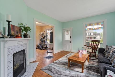 174 E Lincoln St, Seneca, IL 61360 photo 5