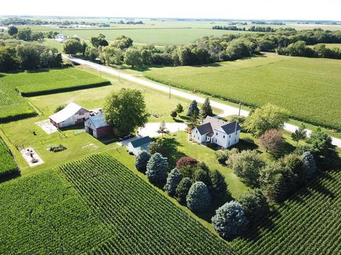 755 E Grand Ridge Rd, Mazon, IL 60444 photo 1