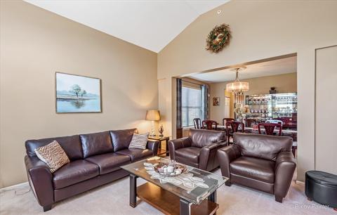 5750 Providence Dr, Hoffman Estates, IL 60192 photo 21