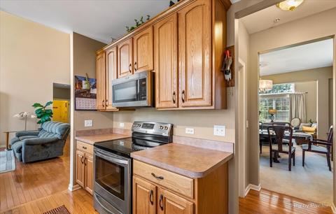 5750 Providence Dr, Hoffman Estates, IL 60192 photo 27
