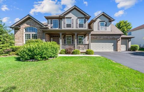 5750 Providence Dr, Hoffman Estates, IL 60192 photo 3