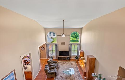 5750 Providence Dr, Hoffman Estates, IL 60192 photo 19