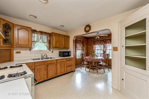 5 Melvina Ct, Algonquin, IL 60102 photo 4