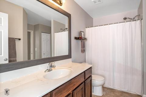712 Silver Fox Dr, Joliet, IL 60431 photo 19