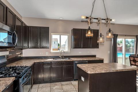 712 Silver Fox Dr, Joliet, IL 60431 photo 7