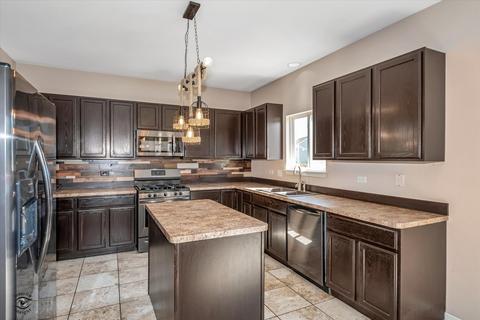 712 Silver Fox Dr, Joliet, IL 60431 photo 6