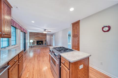 4000 Maple Ave, Mchenry, IL 60050 photo 14