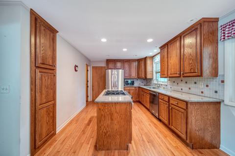 4000 Maple Ave, Mchenry, IL 60050 photo 11