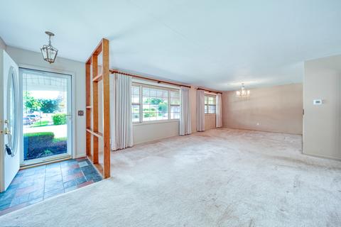 4000 Maple Ave, Mchenry, IL 60050 photo 6