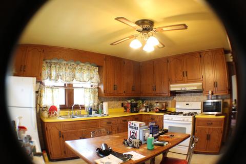 608 Chase Ave, Joliet, IL 60432 photo 9