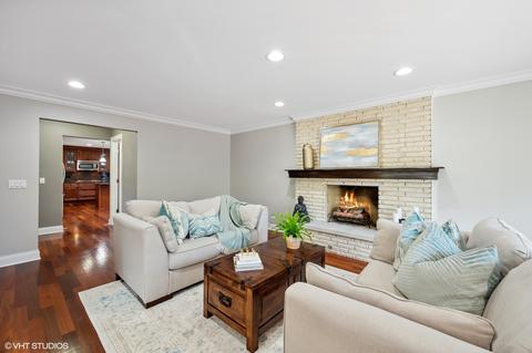 2736 Glenview Rd, Glenview, IL 60025 photo 5
