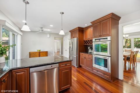 2736 Glenview Rd, Glenview, IL 60025 photo 9