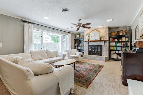 1904 Robert Dr, Champaign, IL 61821 photo 10