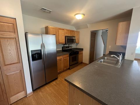 889 Symphony Dr, Aurora, IL 60504 photo 7