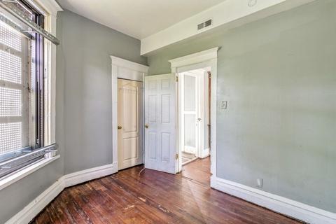 6817 S Champlain Ave, Chicago, IL 60637 photo 10