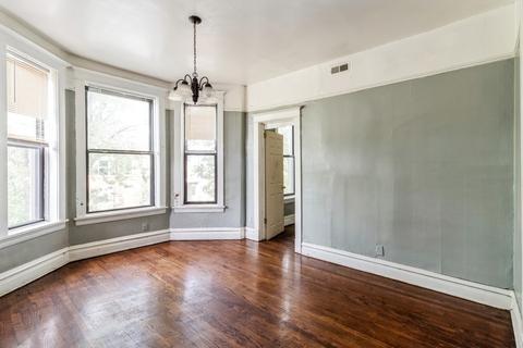 6817 S Champlain Ave, Chicago, IL 60637 photo 3