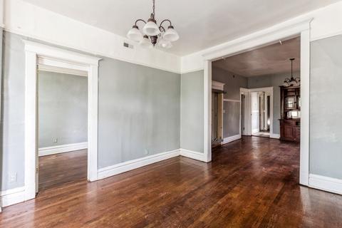 6817 S Champlain Ave, Chicago, IL 60637 photo 5