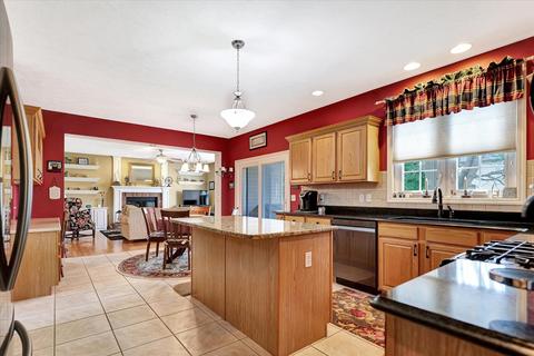 2113 Emerald Dr, Champaign, IL 61822 photo 18