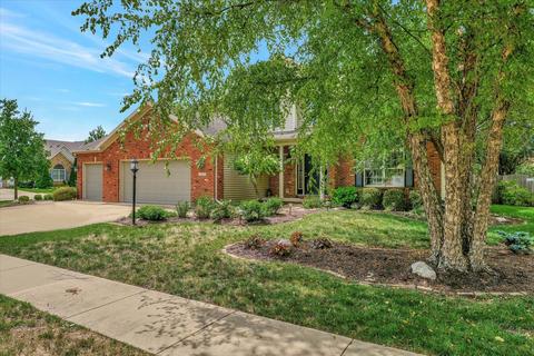 2113 Emerald Dr, Champaign, IL 61822 photo 3