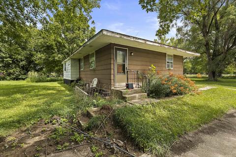 8451 Friday Rd, Davis Junction, IL 61020 photo 2