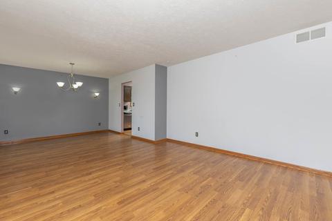 10686 Meadowsweet Ln, Roscoe, IL 61073 photo 6