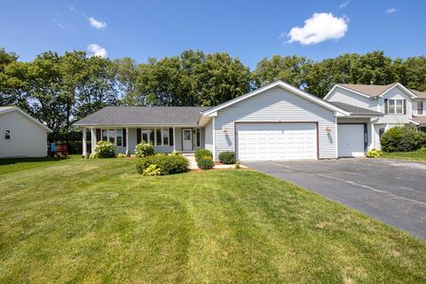 10686 Meadowsweet Ln, Roscoe, IL 61073 photo 1