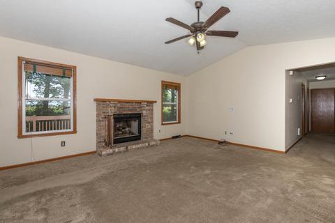 10686 Meadowsweet Ln, Roscoe, IL 61073 photo 9
