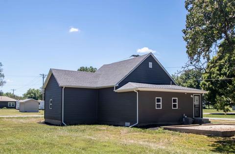 313 W 11th St, Georgetown, IL 61846 photo 12