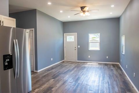 313 W 11th St, Georgetown, IL 61846 photo 5
