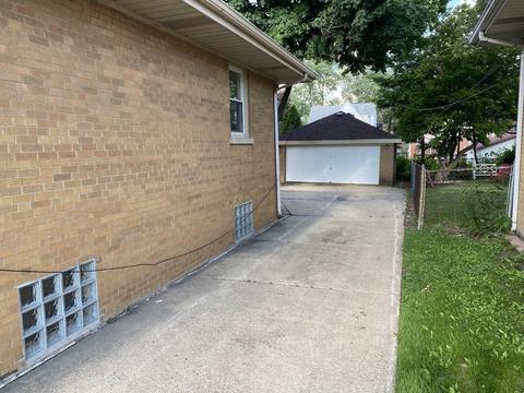 1301 S Wolf Rd, Hillside, IL 60162 photo 3