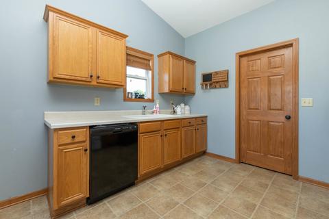 322 Winter Rose Cir, Davis Junction, IL 61020 photo 10