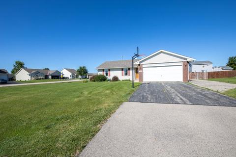 322 Winter Rose Cir, Davis Junction, IL 61020 photo 2