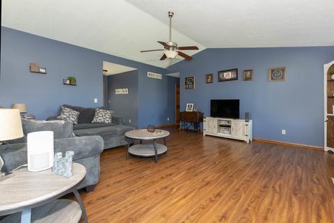 322 Winter Rose Cir, Davis Junction, IL 61020 photo 6