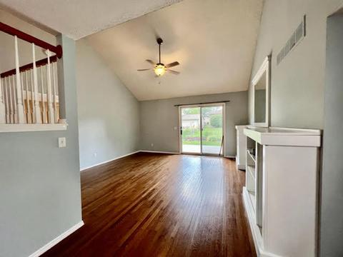 311 S Towanda Ave #7, Normal, IL 61761 photo 4