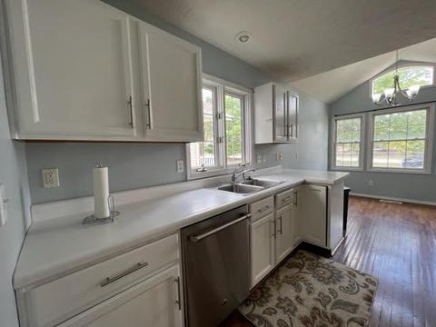 311 S Towanda Ave #7, Normal, IL 61761 photo 9
