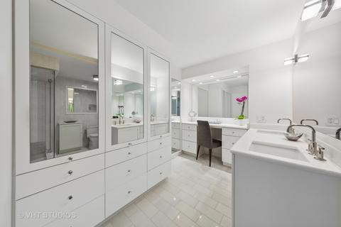 200 E Delaware Pl #10D, Chicago, IL 60611 photo 14